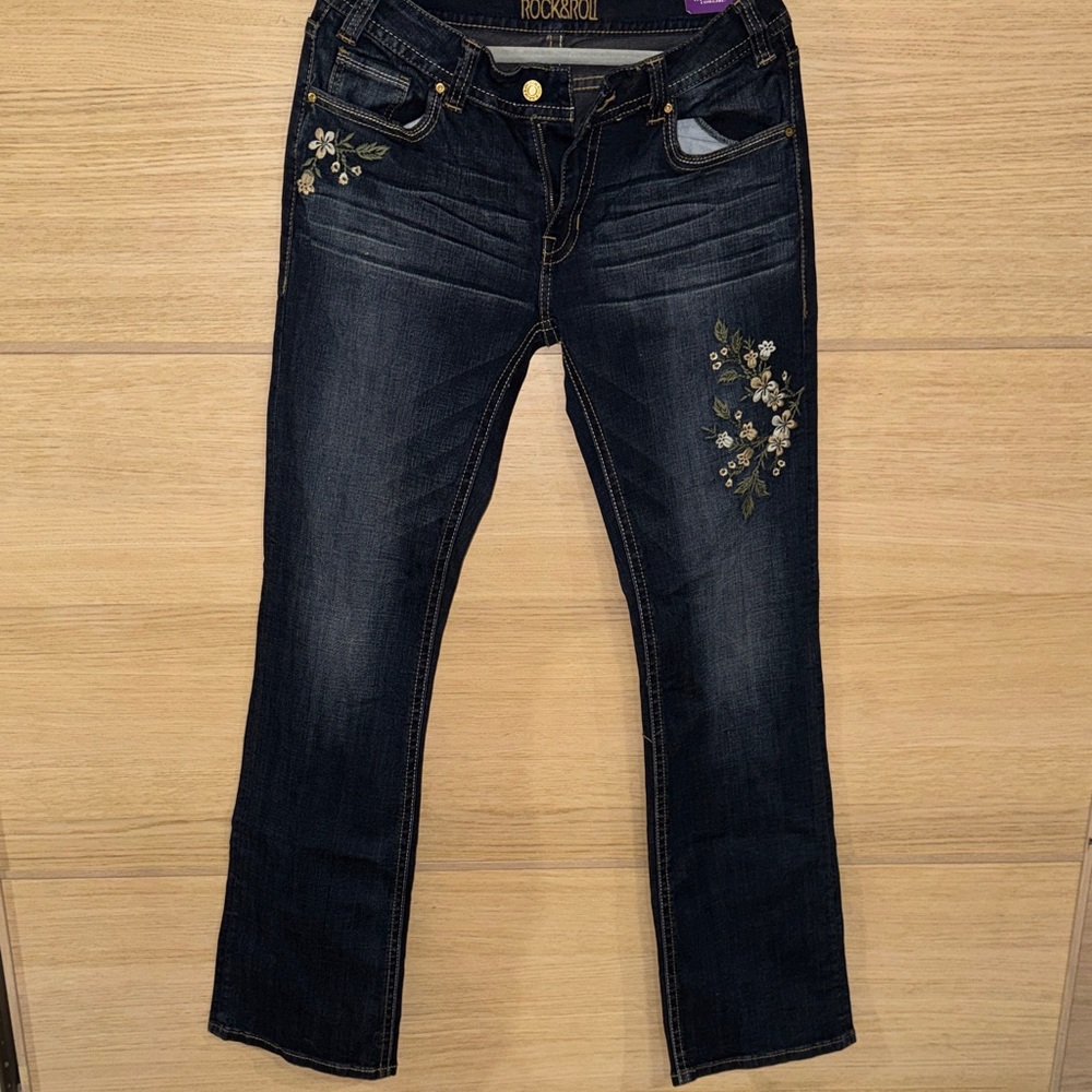 Rock and Roll Denim Women's Embroidered Blue Jeans 32x 36